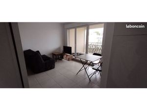 Rochefort  à louer T2 meublé tout confort