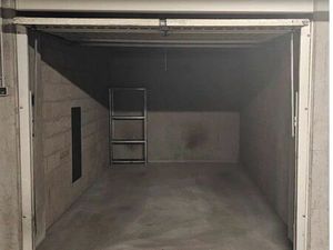 Garage/box fermé Lyon 8  Bachut