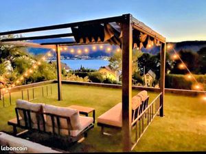 2 pieces 50 m2 meublé Veyrier terrasse vue lac