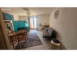 Studio avec terrasse