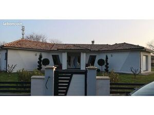 Maison meublée de plein pied sur terrain 1500m2