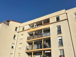 Monplaisir/Grange-Blanche  2 pièces avec terrasse au calme  4ème étage sans vis à vis  Sud