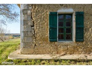 Maison de 383 m2 à finir de rénover  avec de magnifiques vues panoramiques