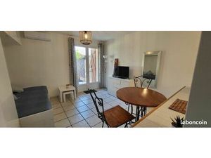 Location studio meublé La Garde avec extérieur