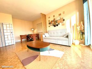 Appartement meublé avec balcon à Chantilly