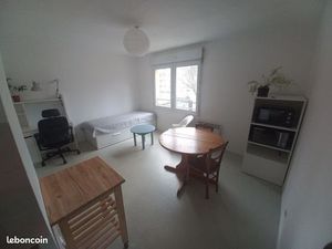 Studio meublé 24m2  bld jules Verne (proche blanche de Castille)