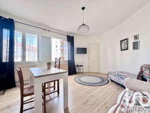 T2 entièrement meublé de 49 m² avec balcon – secteur gare / Saint-Assiscle