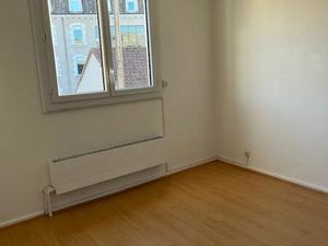 Appartement 4 pièces 69 m2 + parking