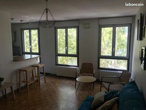 Appartement 2 pièces 50 m2 + Parking
