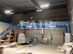 Location Bureaux et commerces à Alençon (61000) : à louer / 200m² Alençon