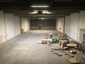 Location local d'activités ANTONY 1 335 m²