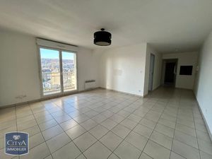 Appartement à louer 3 pièces 64.15 m² - Saint-Aubin-lès-Elbeuf (76) - 770€