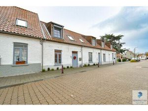 Ruim gerenoveerde woning met 2 slaapkamers  terras  tuin en parkeermogelijkheid