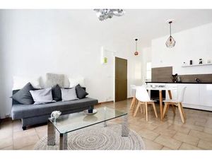 Location appartement 2 pièces 46 m² à Marseille 2 (13002)