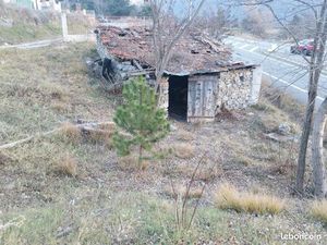Terrain et cabanon