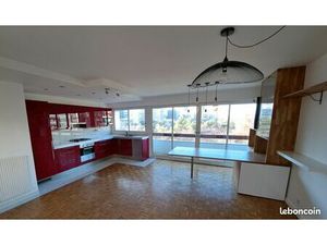 Batignolles T3 avec parking  72m²  vue dégagée  rénové  cuisine équipée