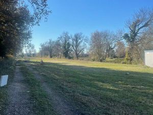 Terrain privatiser avec compteur électrique plus forage