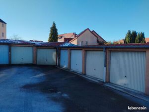 Location garage sécurisé proche rue Montrieux