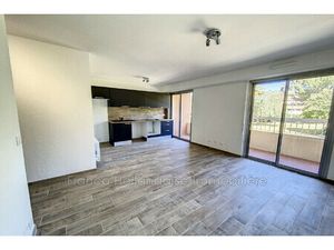 Location Appartement 1 pièce 27m² ANTIBES 06600