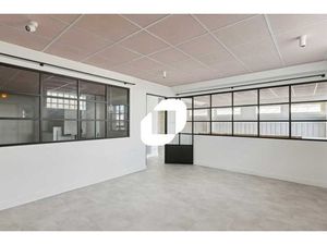 A LOUER  Bureaux atypiques proches métro ligne 7