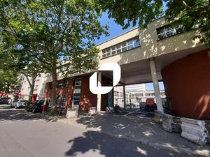 Plateau de bureaux en bon état quartier Bas Montreuil!