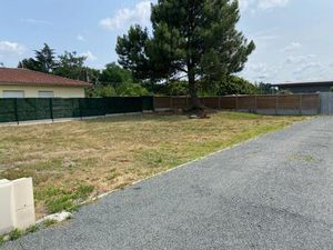 Terrain à bâtir à Mérignac (33700)