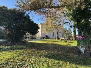 Deux logements sur 3870 m² de terrain