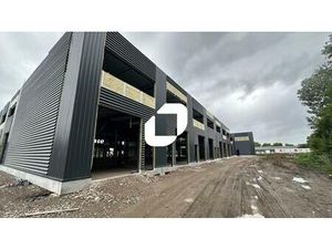 A LOUER  AMENAGEMENT SUR MESURE