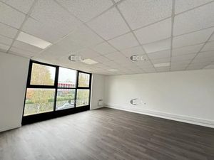 A LOUER - Locaux d'activités de 432 m²