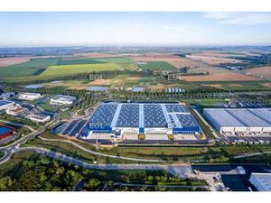 MEAUX (77)  à louer plateforme logistique de 38 000 m² composée de 4 cellules traversantes