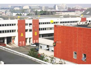 A louer - bâtiment d'activité/stockage d'environ 6 000 m² divisibles