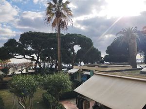 Vente appartement 2 pièces 49m2 Le Lavandou 83980 - 319000 € - Surface Privée