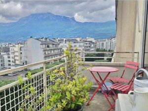 Location appartement 3 pièces 63 m² à Grenoble (38000)