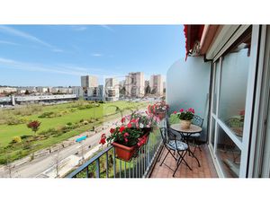 Appartement T4 - BRON