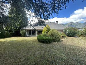 Maison D Architecte Centre Ville D'argeles Gazost