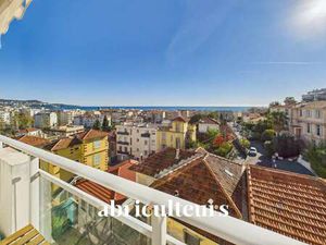 Vente Appartement T1 Bord de Mer à Nice (06000) : à vendre T1 Bord de Mer / 14m² Nice