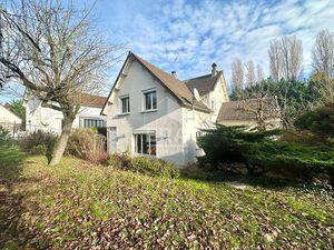 Maison spacieuse Saint-Pierre-lès-Nemours - 5 chambres  187 m²