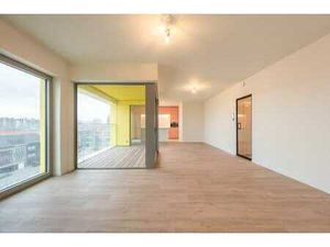 Appartement neuf entièrement prêt à emménager avec une larg