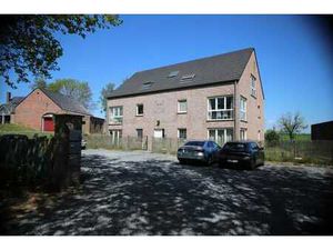 superbe appartement 1 chambre + bureau/dressing