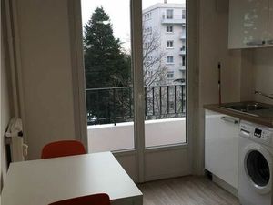 Location appartement 2 pièces 46 m² Avenue Eugène Bernain Anglet