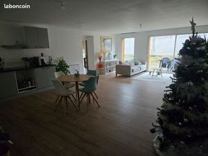 Maison mitoyenne avec jardin