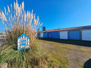 Vente Garage et parking aux Sables-d'Olonne (85100) : à vendre / 15m² Les Sables-d'Olonne