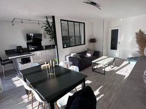 F4 meublé+ balcon et terrasse