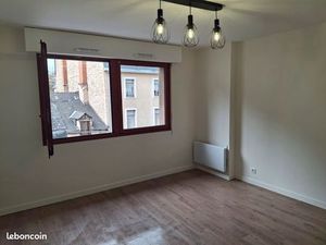 Appartement refait à neuf avec place de parking