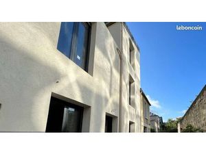 Studio 1 pièce 25 m²