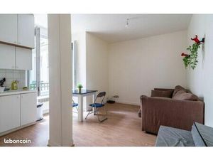 Studio 1 pièce 28 m²