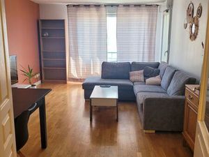 Appartement T3 73m² - Métro Valmy/Gorge de loup