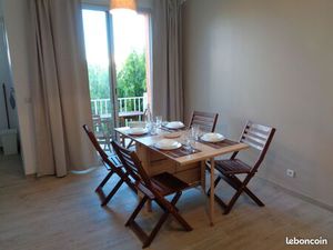 F2 32m²  terrasse  parking  A l'ANNEE  mer à 2 pas