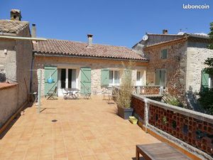 Maison de village 15 min Uzès Autoroute A9