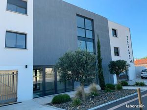 Location garage dans résidence privée